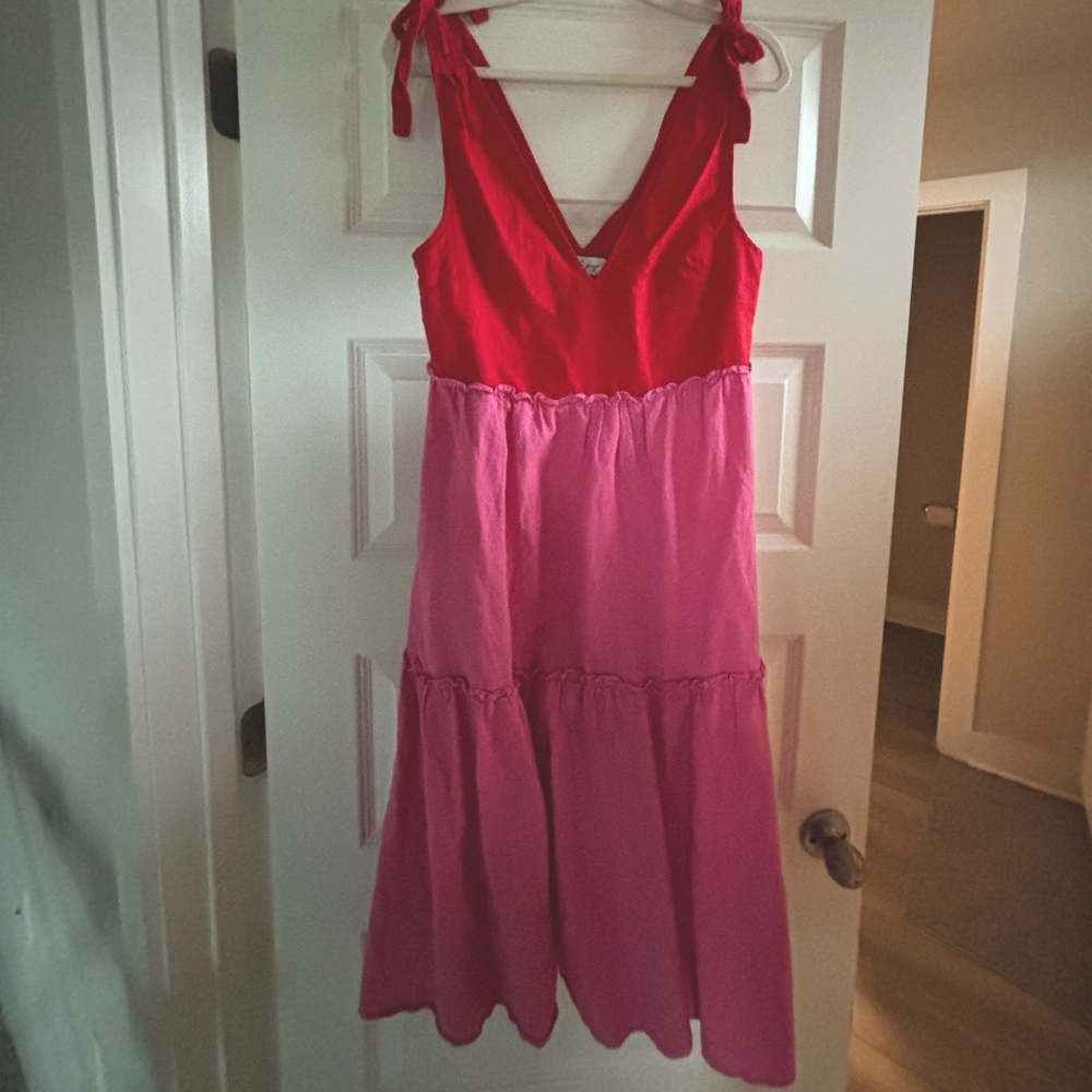 Petal and pup Erenda dress size 6 red and pink bow shoulder straps pockets